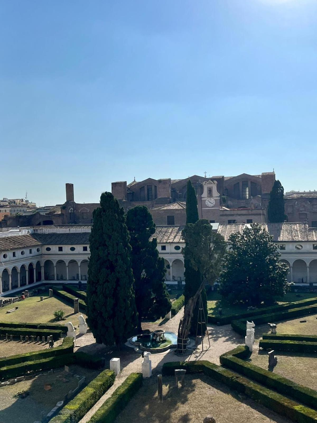 Camera X2 Con Magnifica Vista Sul Chiostro Di Michelangelo E Le Terme Di Diocleziano Roma Dış mekan fotoğraf